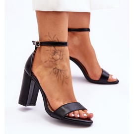 WD1 Pojedinačne crne sandale na visoku petu crno 1