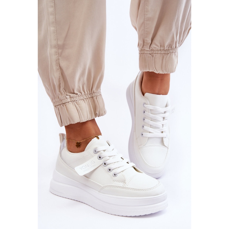 Klasične ženske sportske cipele bijele Ronesha bijela 1