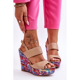 Calderia ženske sandale na klin, bež 1