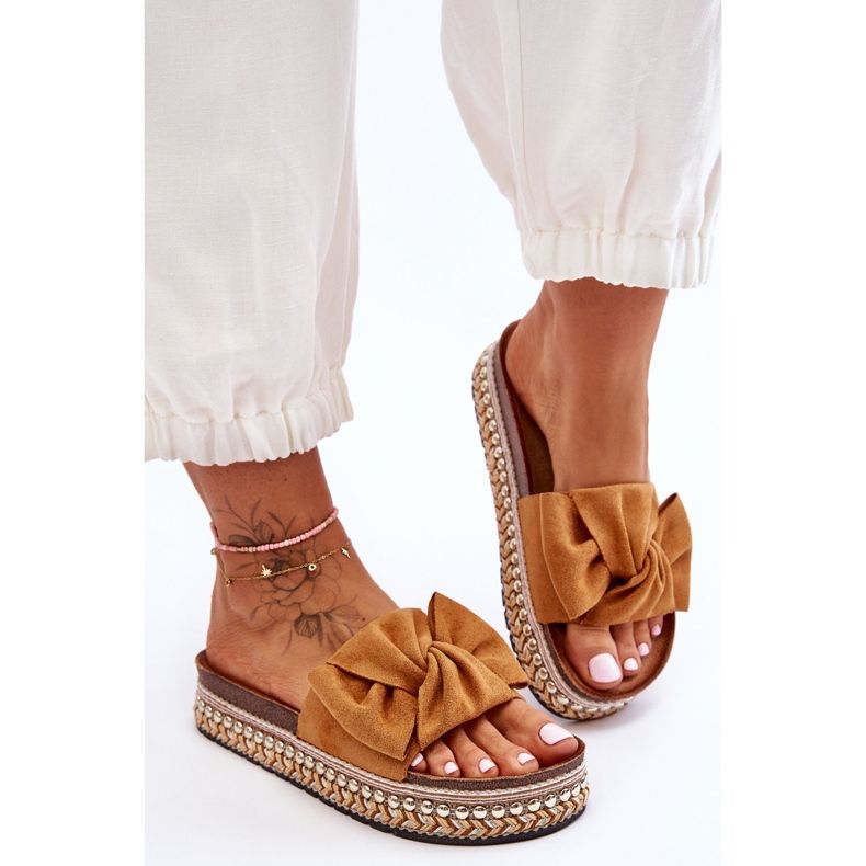 Ženske papuče od brušene kože s Camel Lauria mašnom smeđa 2