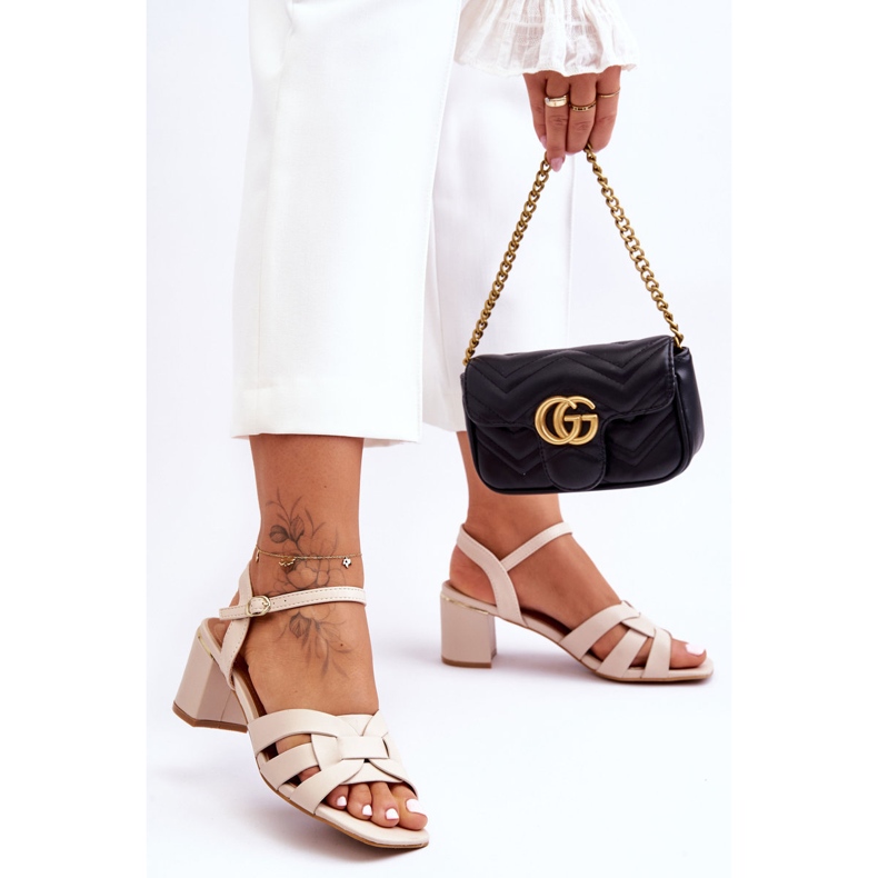 Klasične sandale bež magličaste visoke pete 1