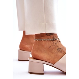 Klasične bež kožne japanke na nisku petu 4