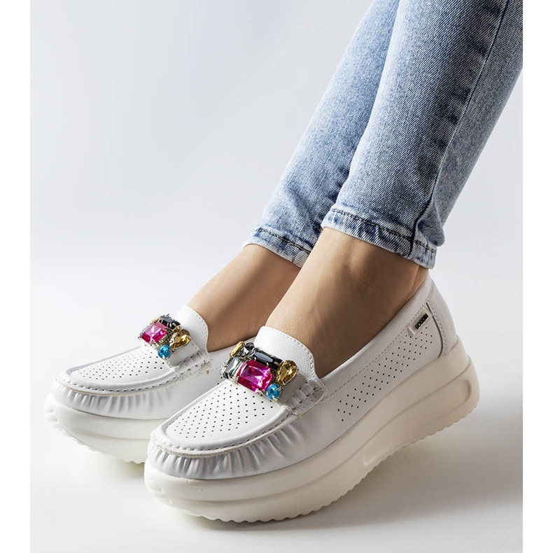 Bijele natikače s kristalima iz Giselle bijela 1