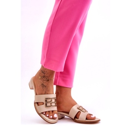 Elegantne ženske japanke bež boje sa zlatnim ukrasom 4