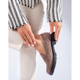 Ženske tamno bež cipele od brušene kože Shelovet 2