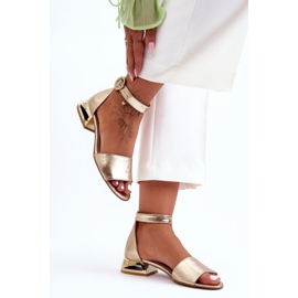 Kožne sandale na zlatne pete Laura Messi 2143 zlatne zlatna 2