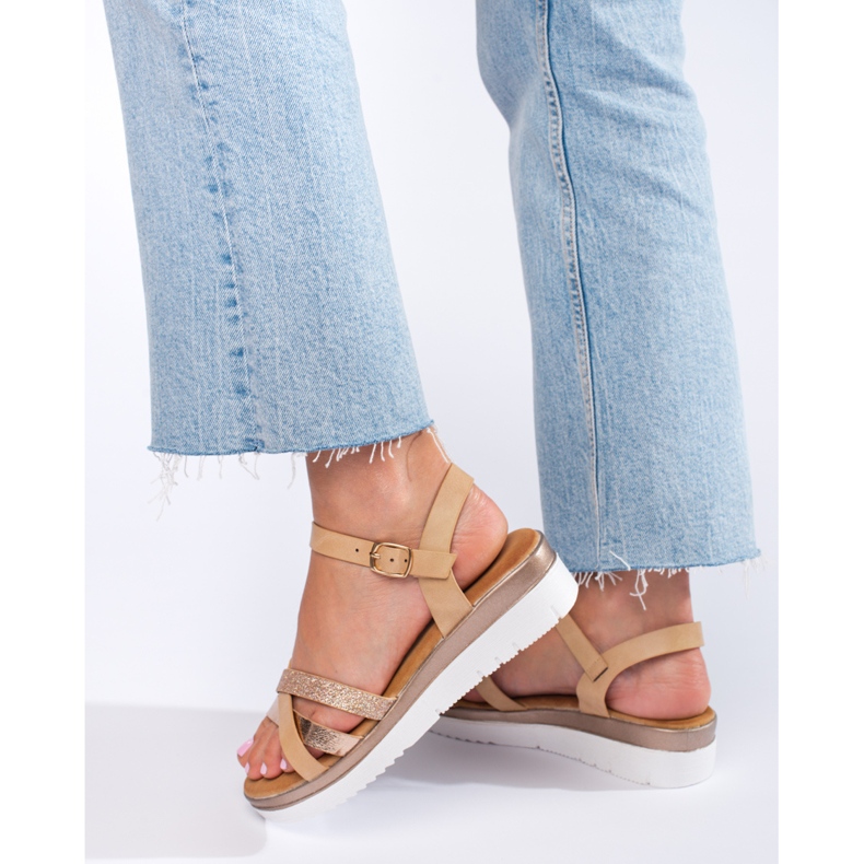 Shelovet bež sandale na klin smeđa 1