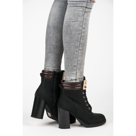 Seastar Radnice na štiklama crno 1