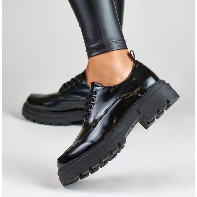 La.Fi Crne lakirane cipele na vezanje crna 1