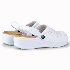 Udobne ženske papuče s pokrivenim prstima bijela 1