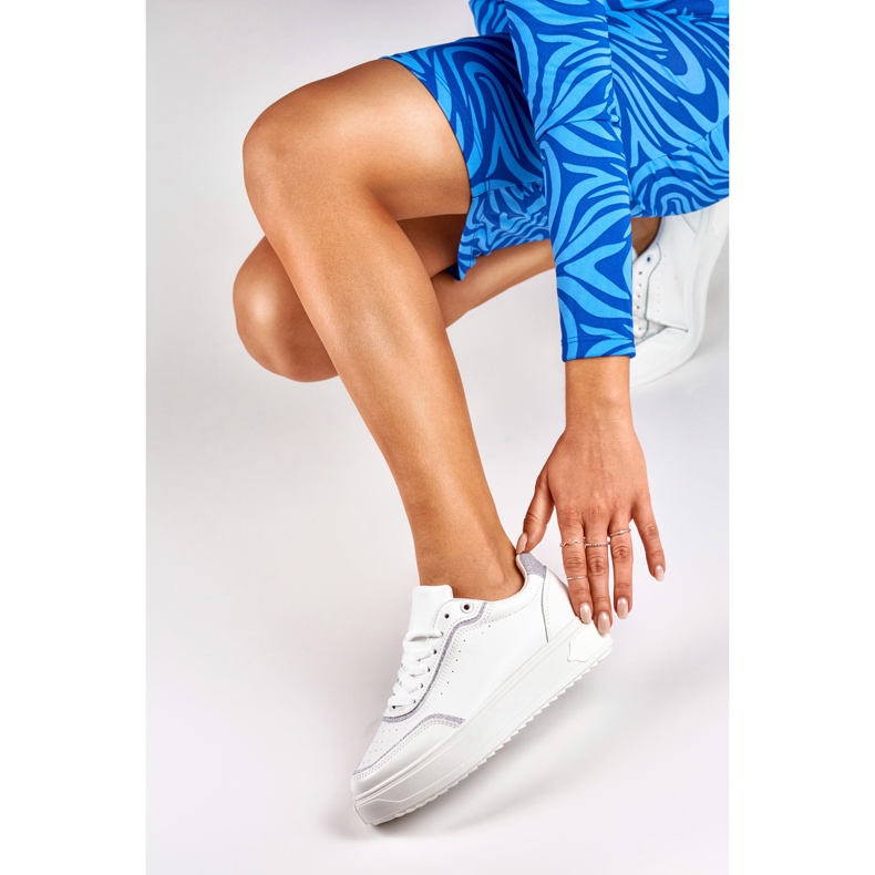 Bijele tenisice sa srebrnim dodacima bijela 2