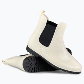 Klasične bež jakne za žene 1