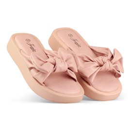 Ženske ružičaste papuče od eko kože ružičasta 1