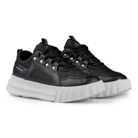 Crne ženske sportske cipele s bijelim potplatom crno 2