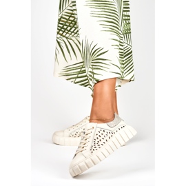 Ženske sportske cipele bež boje od prirodne kože 1