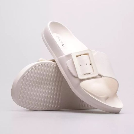 Outhorn papuče W OTHSS23FFLIF055-11S bež 1