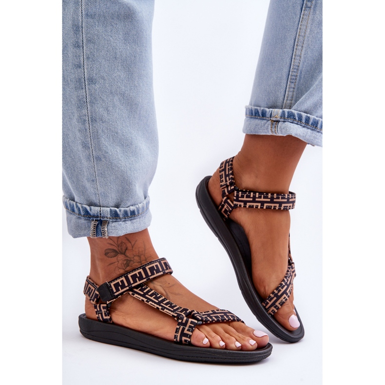 Ženske satenske sportske sandale crno-bež Victory crna 1