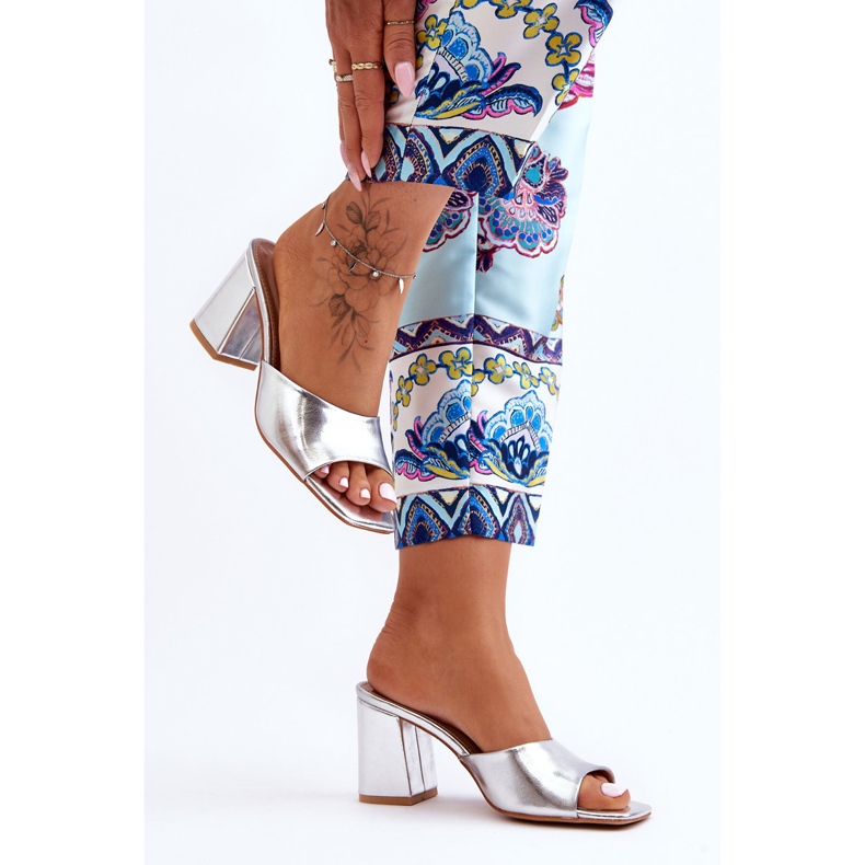 Ženske kožne klasične papuče Silver Loara srebro 2