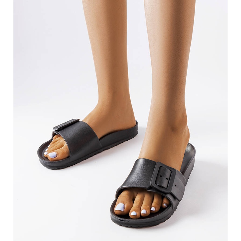 Crne gumene patike s kopčom iz Nelma crna 1