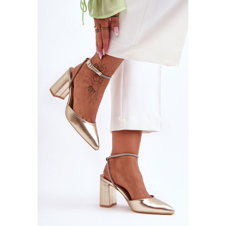 Kožne cipele s ukrasnim remenom Golden Lirosa zlatni 1