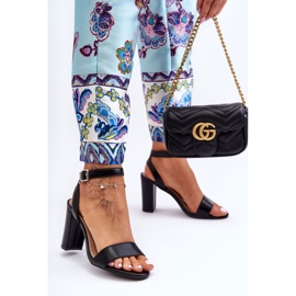 Klasične ženske sandale na petu crne boje crno 1