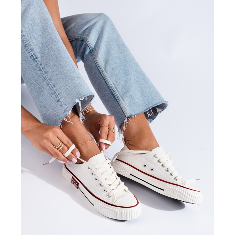 Bijele ženske tenisice shelovet bijela 1