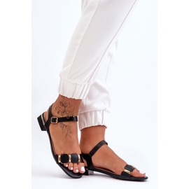 Ženske sandale s ukrasnim remenom ravne crne Adissa crna 1