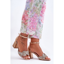 Sandale na nisku petu sa kamenčićima od ružičastog zlata Monra zlatna 1