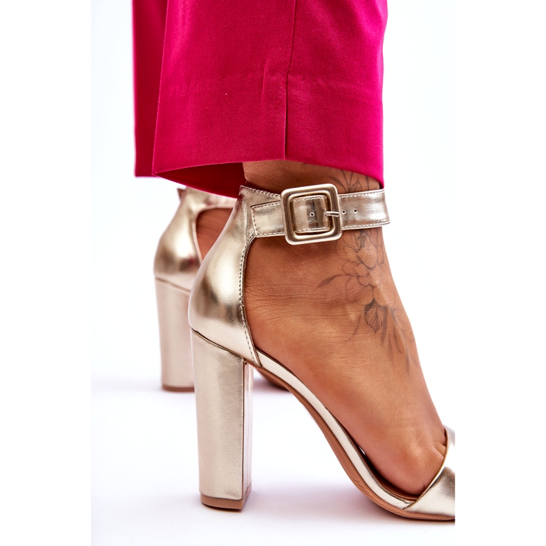 Zlatne metalik sandale na visoku petu zlatni 2