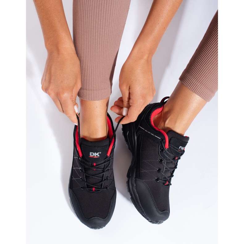 DK vodootporne crne i crvene ženske cipele za planinarenje crno crvena 1