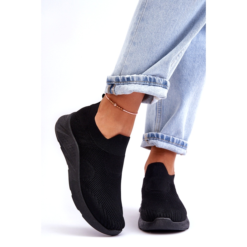 Ženske sportske cipele s natikačama crne Claris crno 7