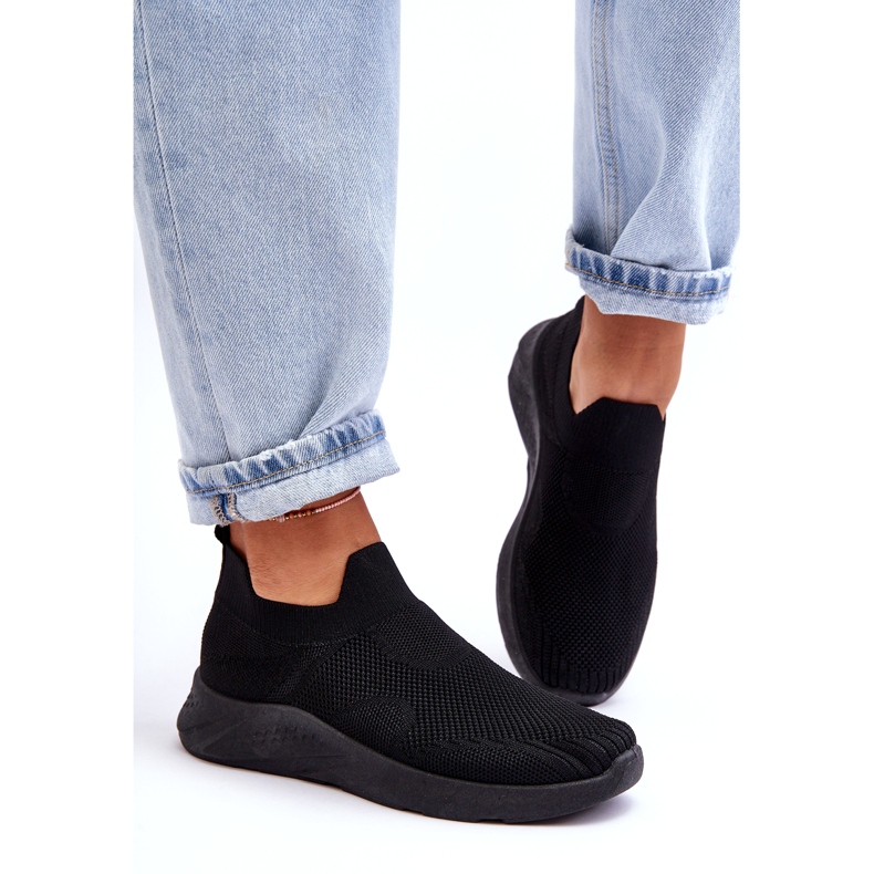 Ženske sportske cipele s natikačama crne Claris crna 2