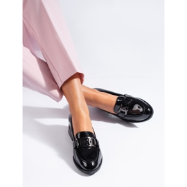 Ženske crne lakirane cipele s Vinceza kopčom crna 2