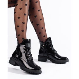 Ženske crne lakirane čizme Vinceza crna 1