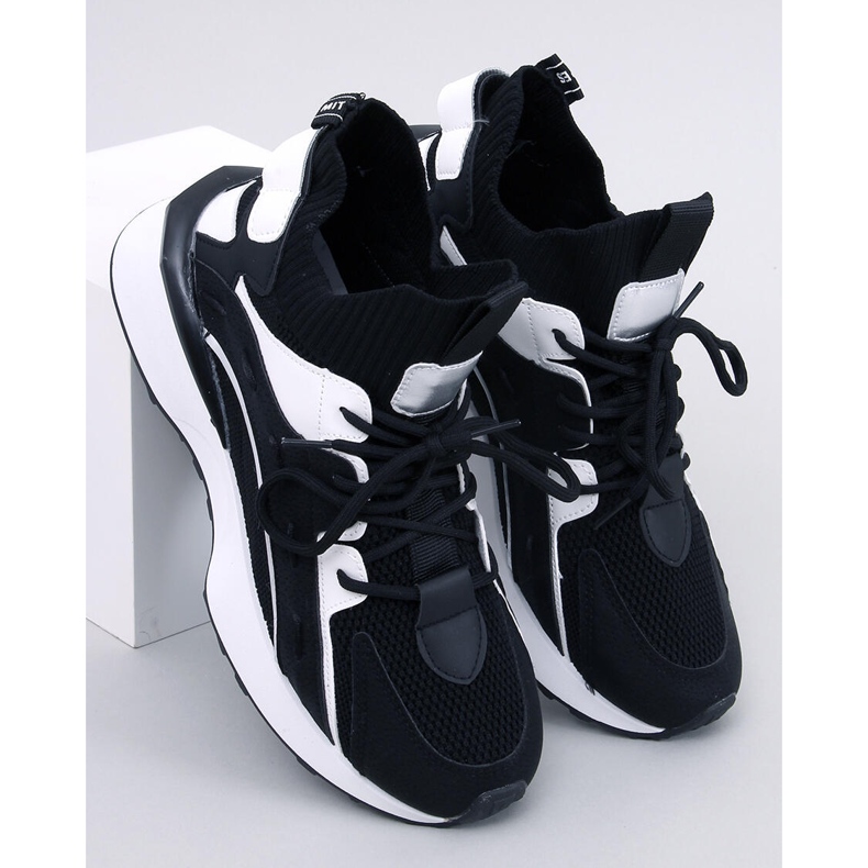 Boyce crne tenisice s čarapama crna 1