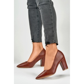 Bordo salonke na udobnu petu crvena 2