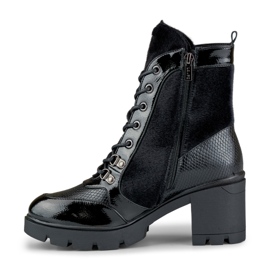 Moderne ženske čizme od ukrasnog materijala crna 1