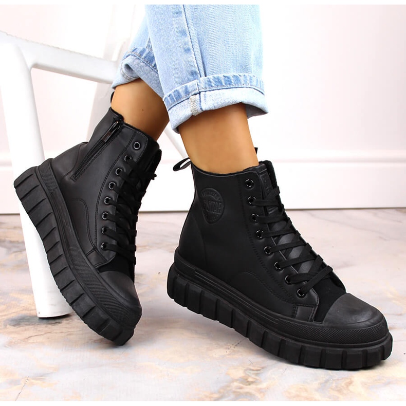 Big Star MM274625 izolirane čizme na platformu s vezicama i patentnim zatvaračima crna 1