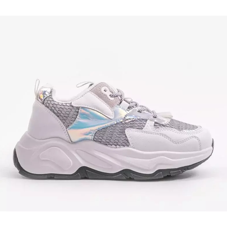 Bijele sportske tenisice sa sivim umetcima RAL-63 bijela siva 1