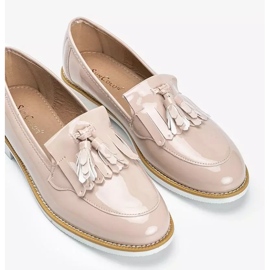 Bež lakirane cipele s šiškama Lorena 1