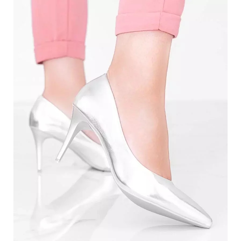 Srebrne pumpe na Venicia peti srebro 2