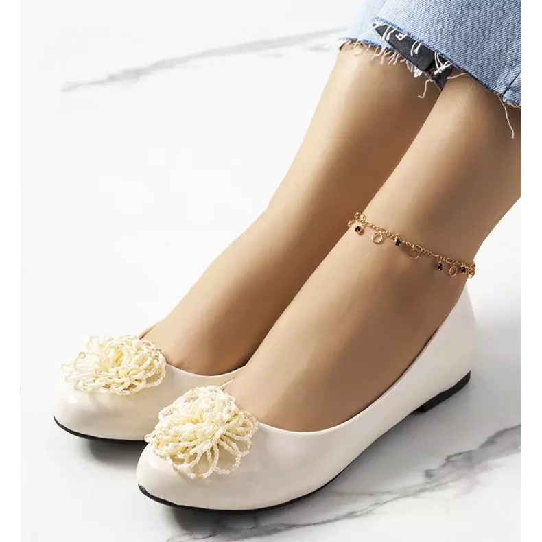 Bež lakirane balerinke iz Parnela 1