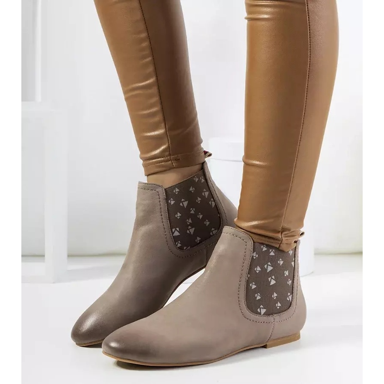 Lucciano sive mat slip-on čizme bež 1