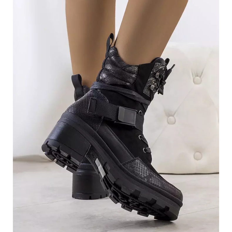 BM Crne Pilastri cipele s visokom petom crna 1