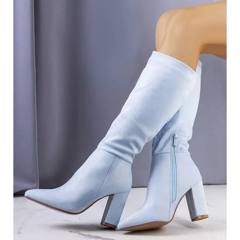 BM Plave, izolirane čizme na stupu Narcis plava 2