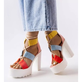 Inna Roze masivne blok sandale od Katje ružičasta 1