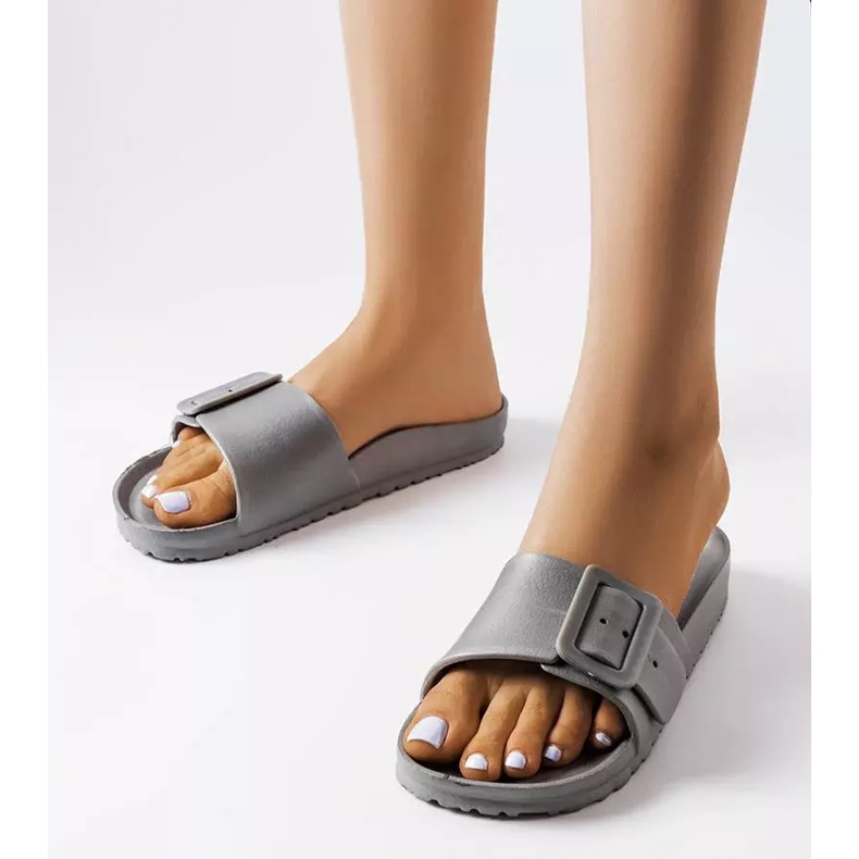 Sive gumene klizače s kopčom iz Nelma siva 1