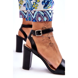 Klasične ženske sandale na petu crne crno 1