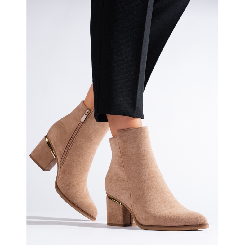 Bež gležnjače od brušene kože iz Sheloveta 1