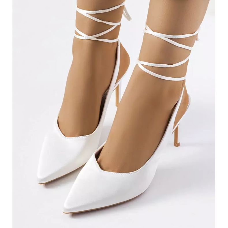 Bež štikle s uvezom Anneli 2